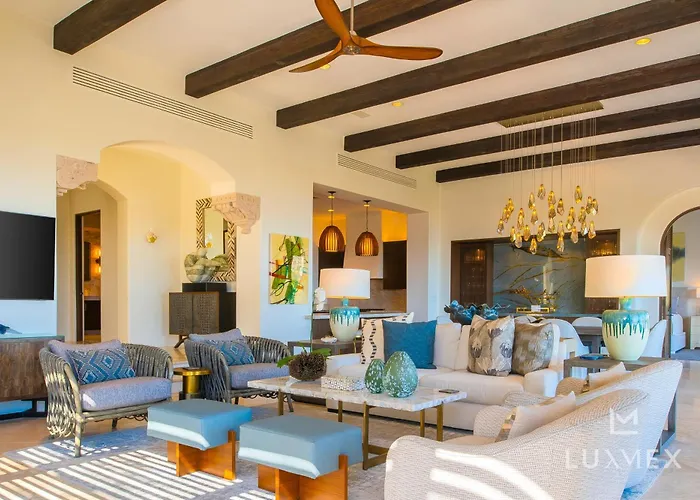 Villa Two Neighboring Fully Staffed In Del Mar, Swimmable Beach! *