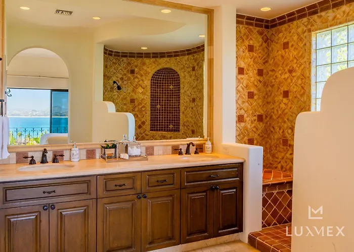 Villa Two Neighboring Fully Staffed In Del Mar, Swimmable Beach! San José del Cabo