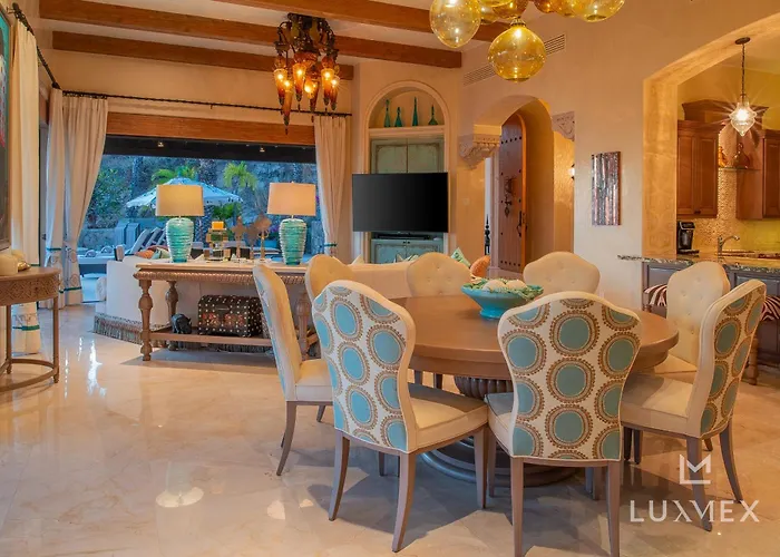 Villa Two Neighboring Fully Staffed In Del Mar, Swimmable Beach! *