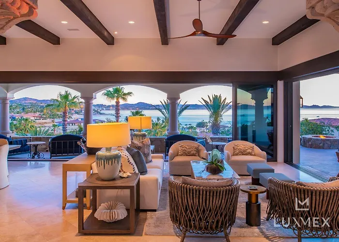 Two Neighboring Fully Staffed In Del Mar, Swimmable Beach! Villa *